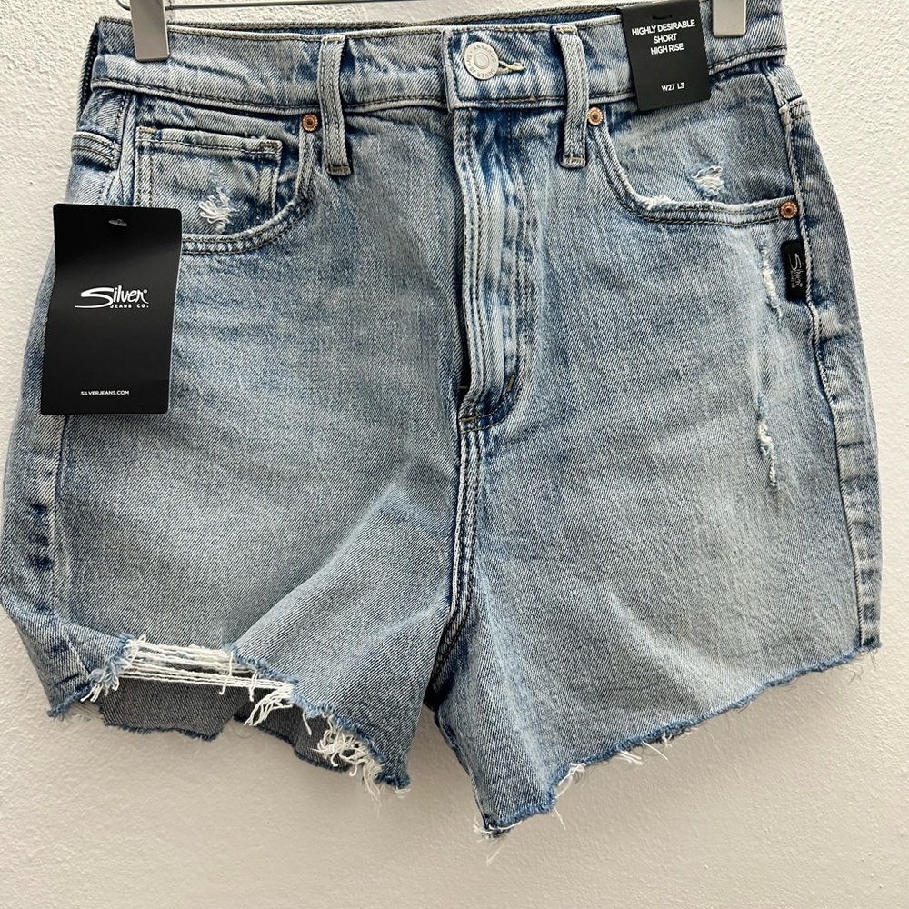 Silver Jeans Women's Frayed Hem Jean Shorts - Light Blue